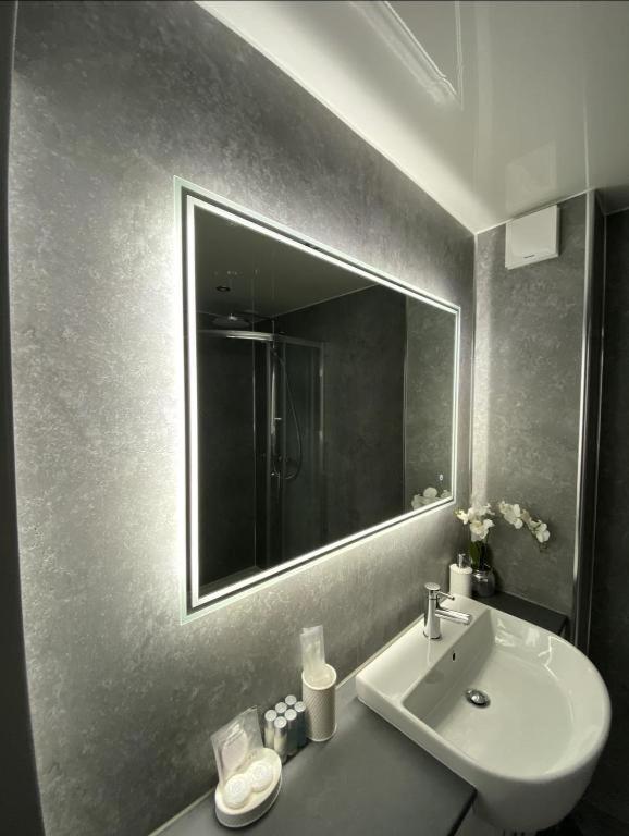 Appartamento Super Prime Luxury Waterfront View Dbay By Tba Saint Davids  Esterno foto